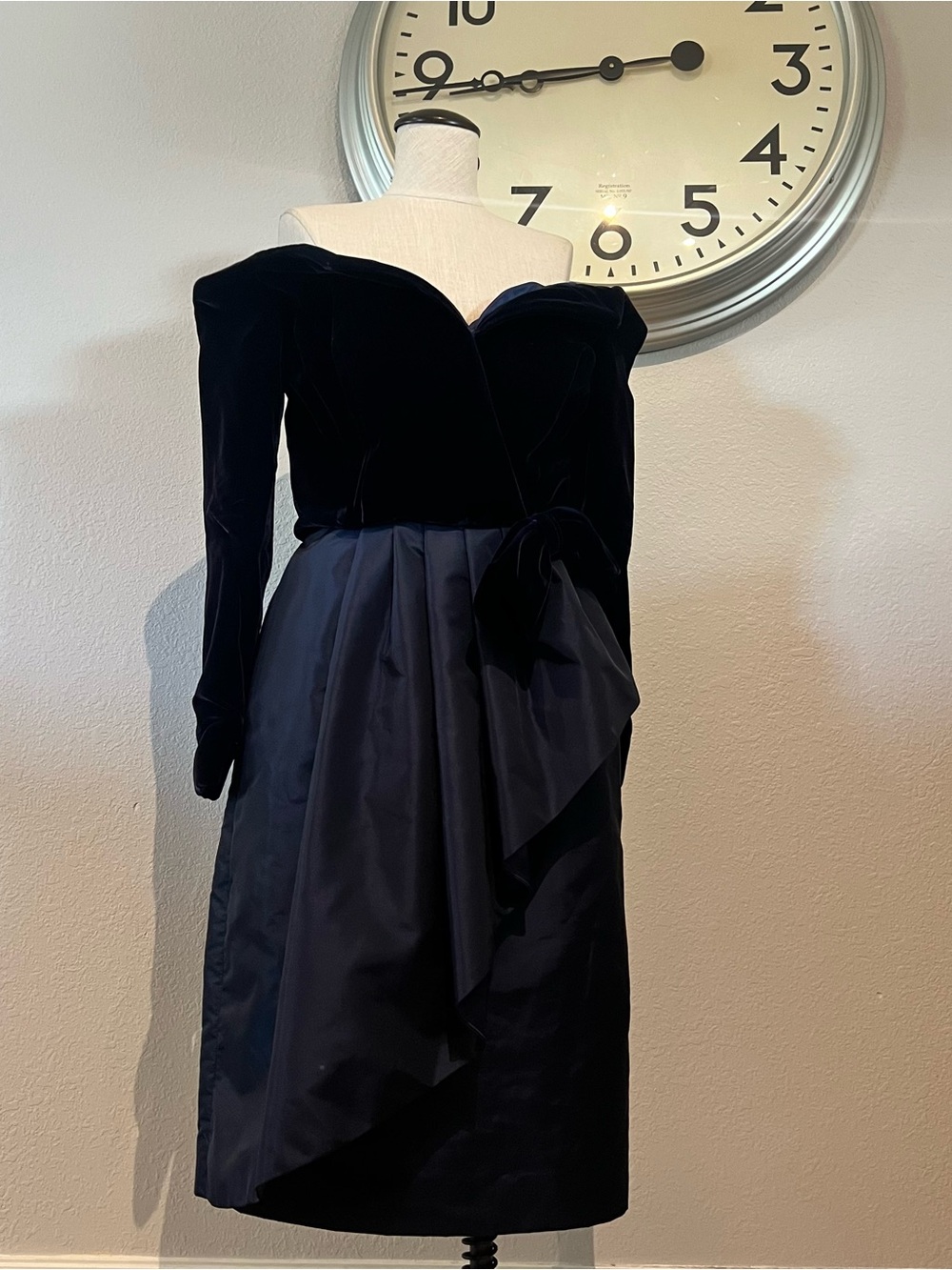 Victor Costa Navy One-Shoulder Velvet & Taffeta Cocktail Dress